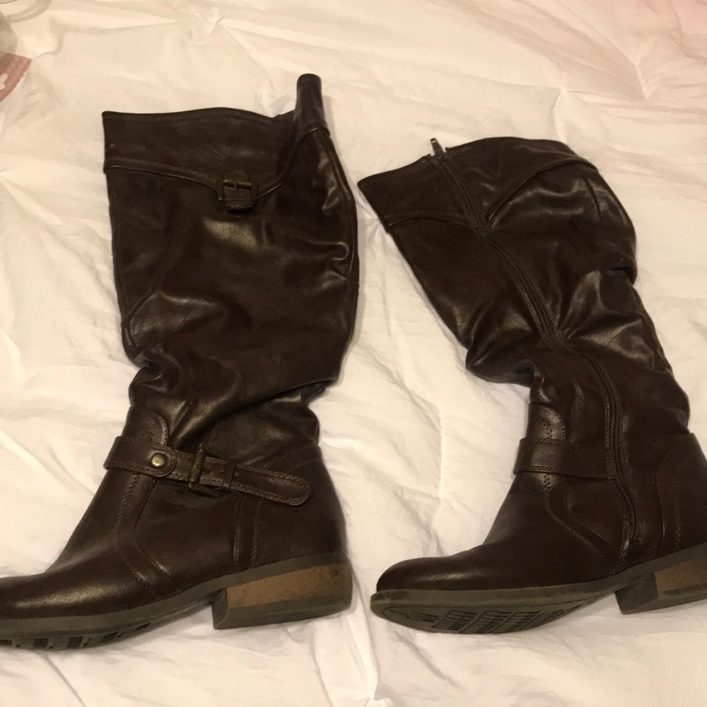 Brown boots